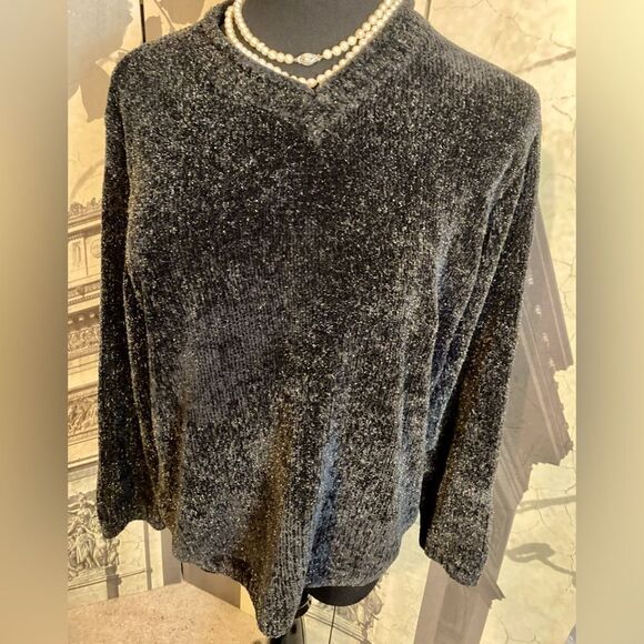 Comfy knitted sweater by Croft&Barrow in size large - Picture 1 of 2